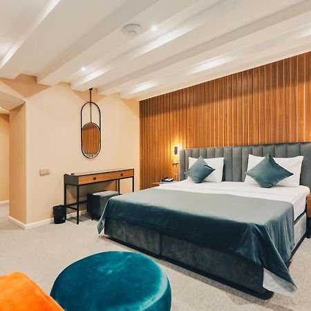 Eleven Hotel Baku Bagian luar foto