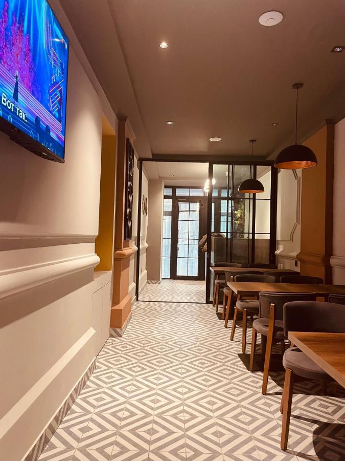 Eleven Hotel Baku Bagian luar foto