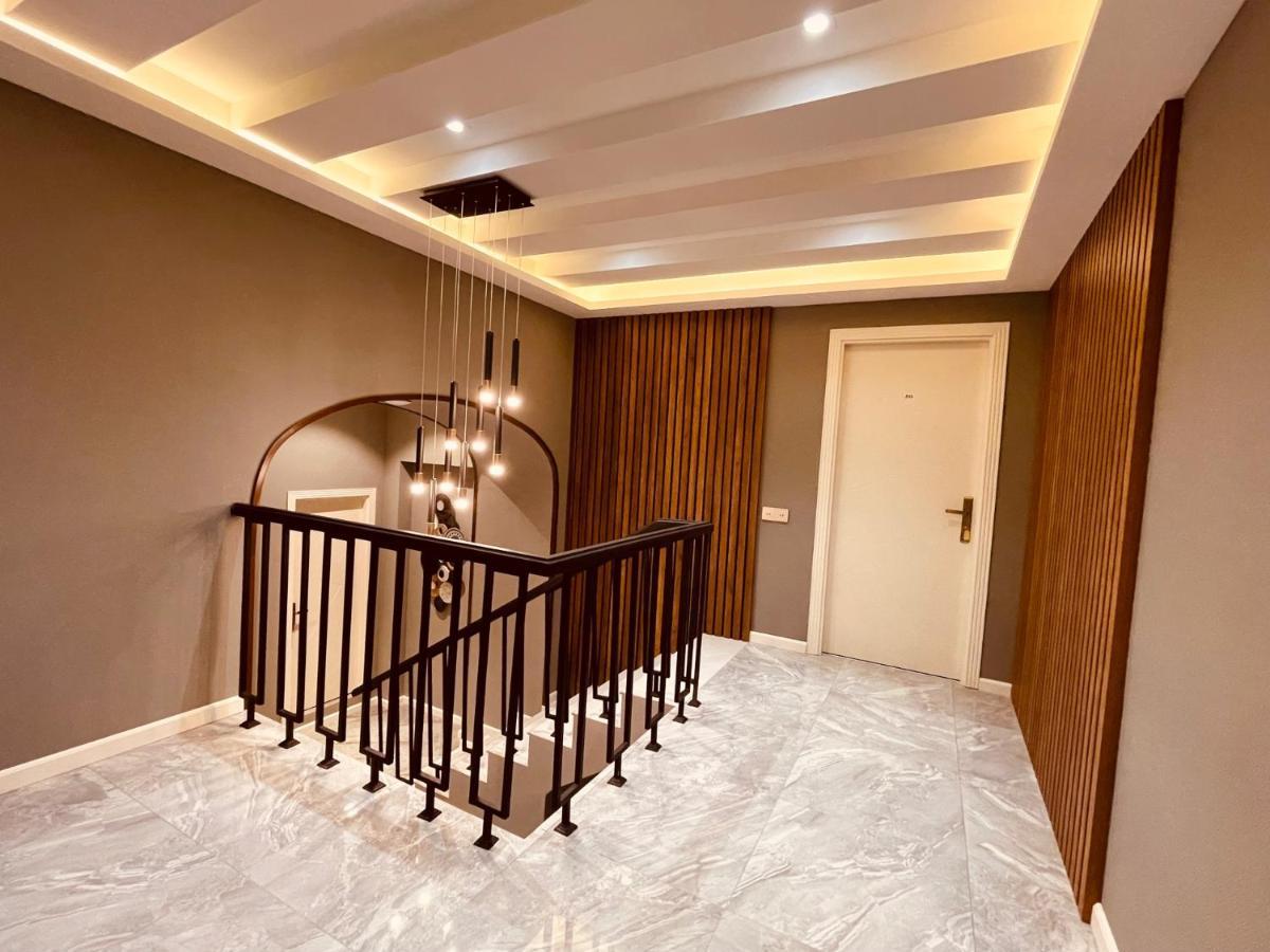 Eleven Hotel Baku Bagian luar foto