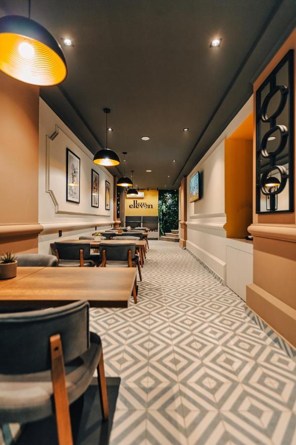 Eleven Hotel Baku Bagian luar foto