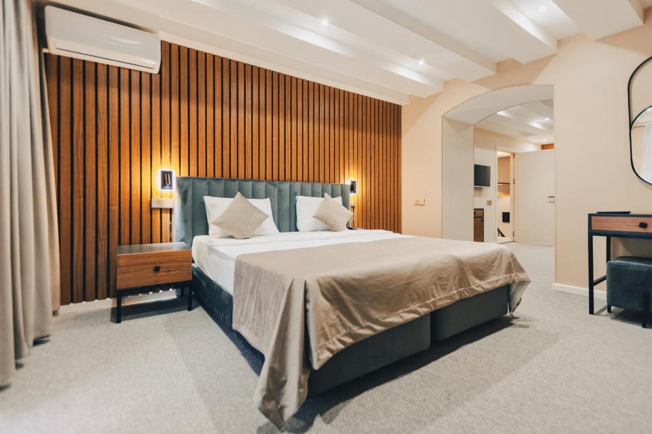 Eleven Hotel Baku Bagian luar foto