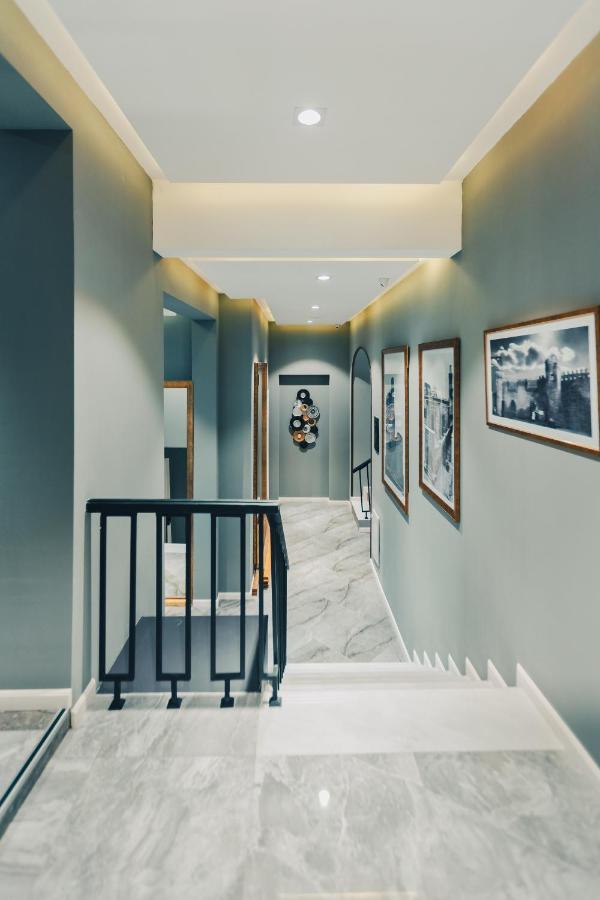 Eleven Hotel Baku Bagian luar foto