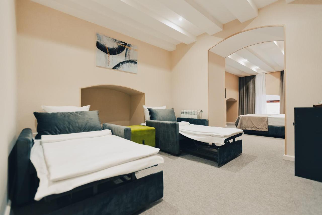Eleven Hotel Baku Bagian luar foto